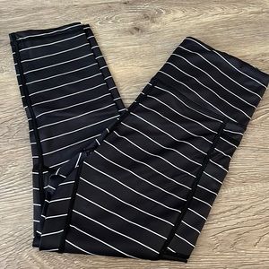 Zyia pocket hi rise light n tight